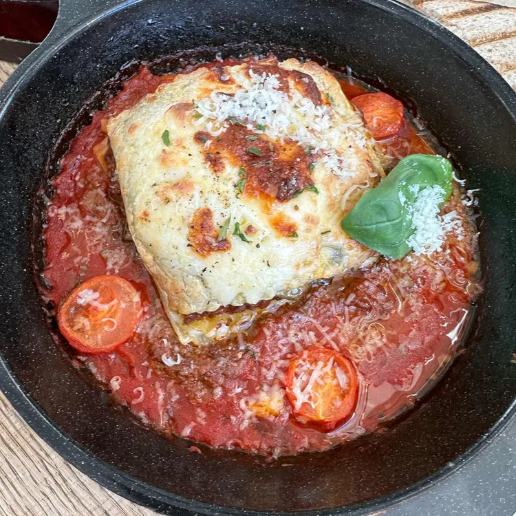 쓰리버즈 대표 사진