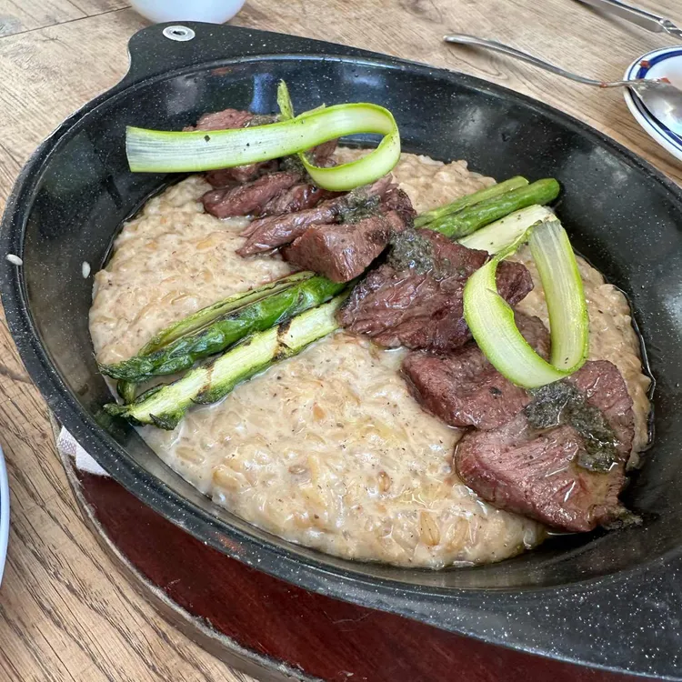 쓰리버즈 대표 사진