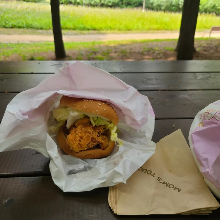 맘스터치 대표 사진