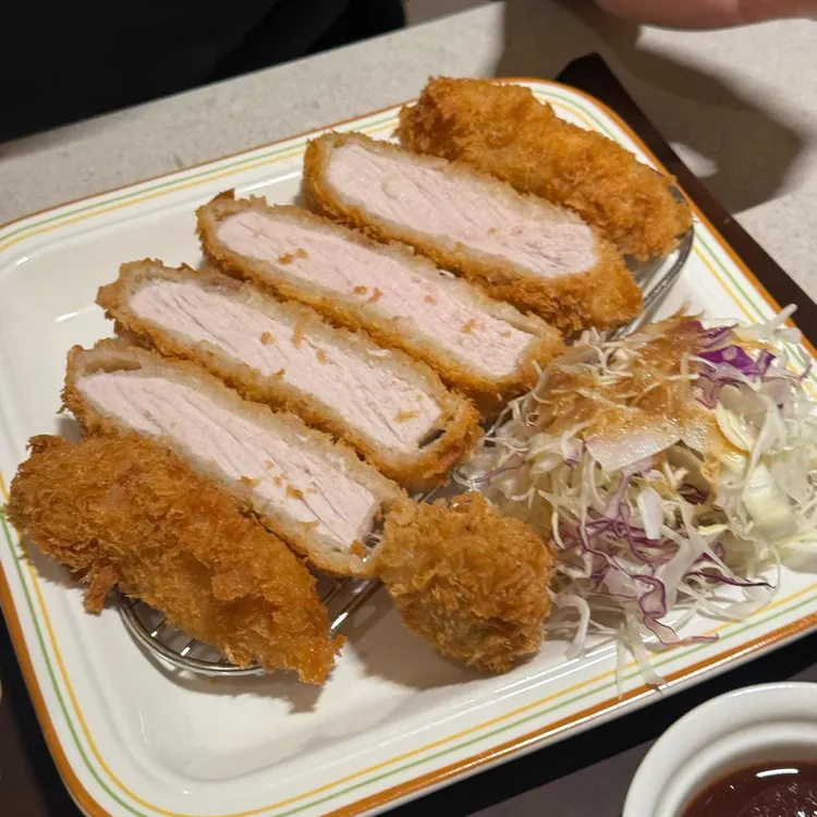 사야스시앤카츠 대표 사진
