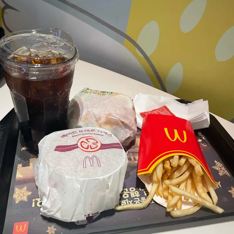 맥도날드 대표 사진