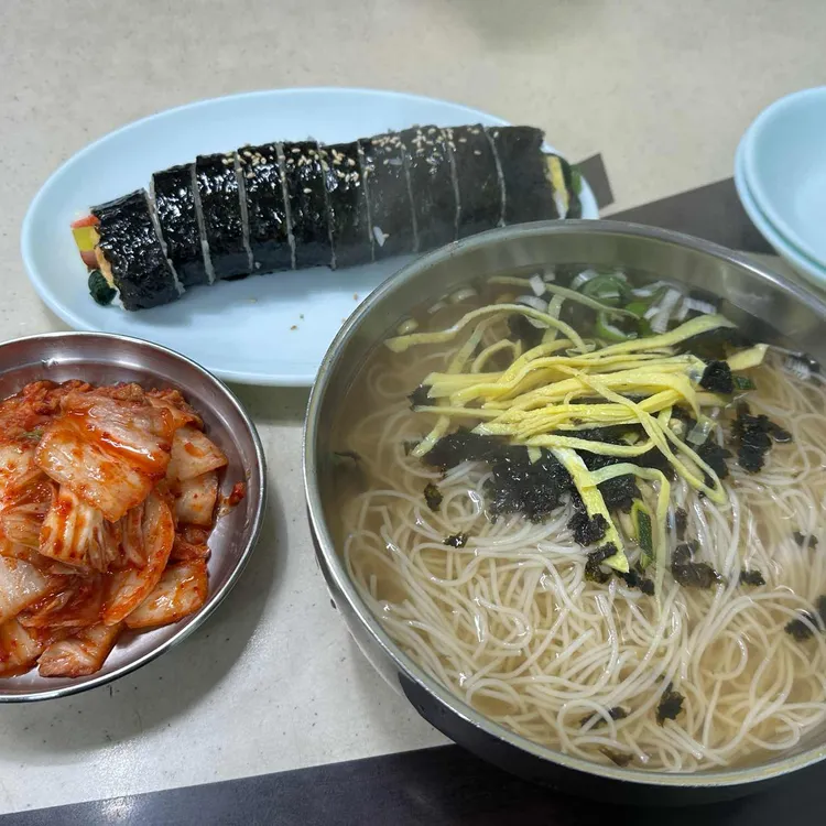 우리두리분식점 사진 1