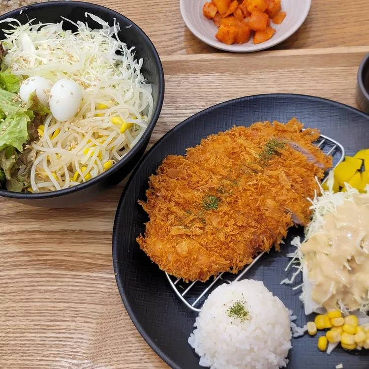 에바돈가츠 대표 사진