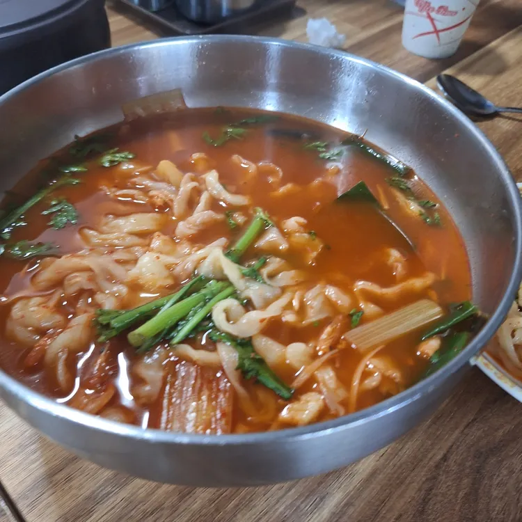 고향손칼국수 대표 사진