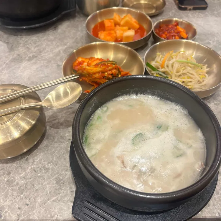 하수오곰탕 대표 사진