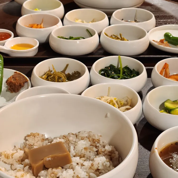 이스트빌리지 대표 사진