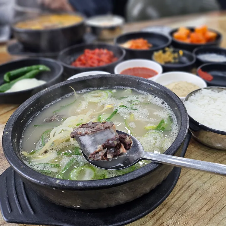 신창손 순대국밥 대표 사진
