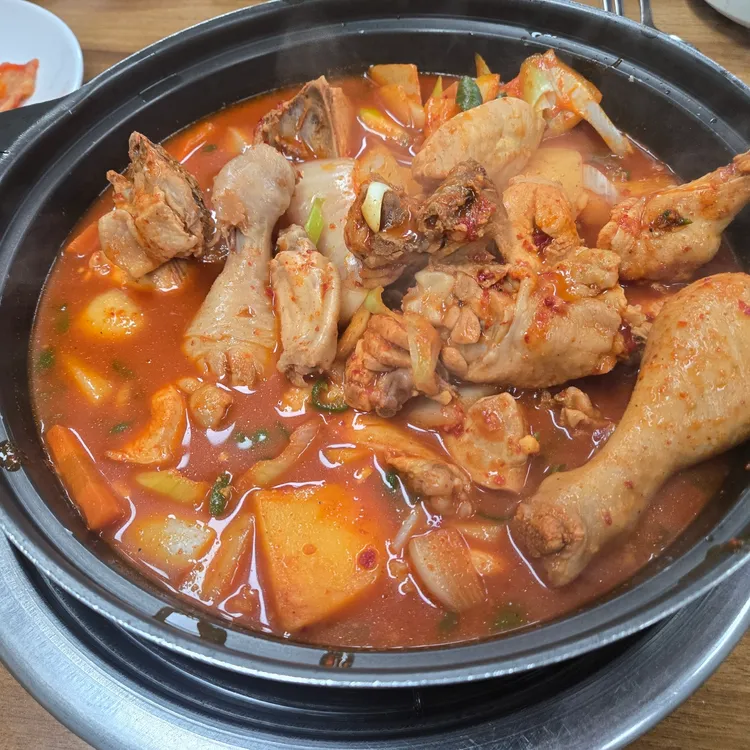 용머리감자탕 대표 사진