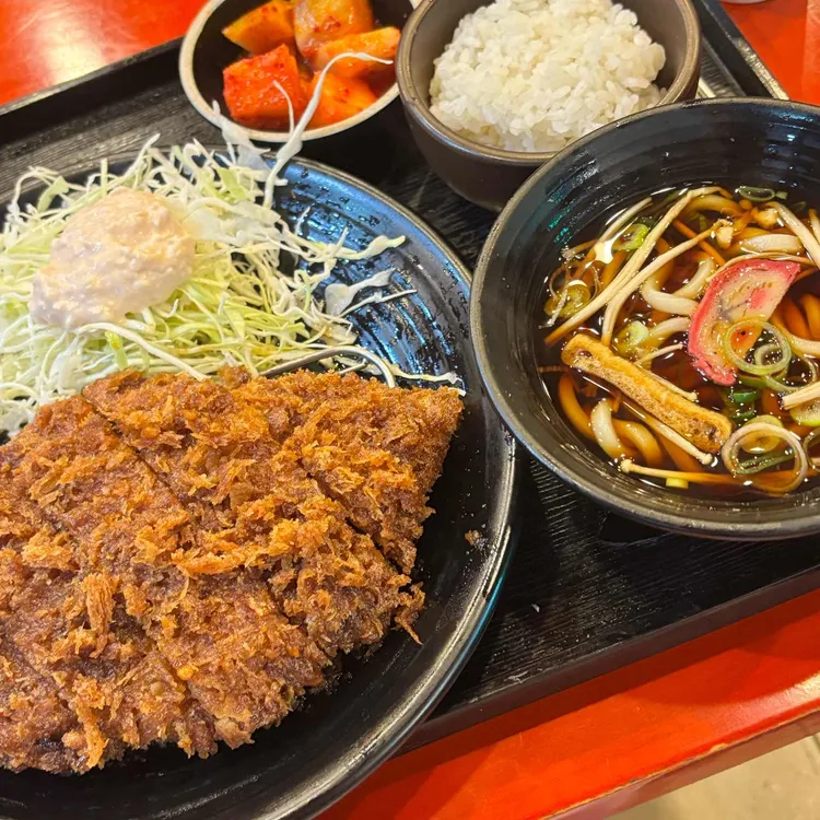 구찌라쿠 대표 사진