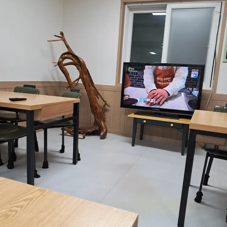 들쑥날쑥 대표 사진