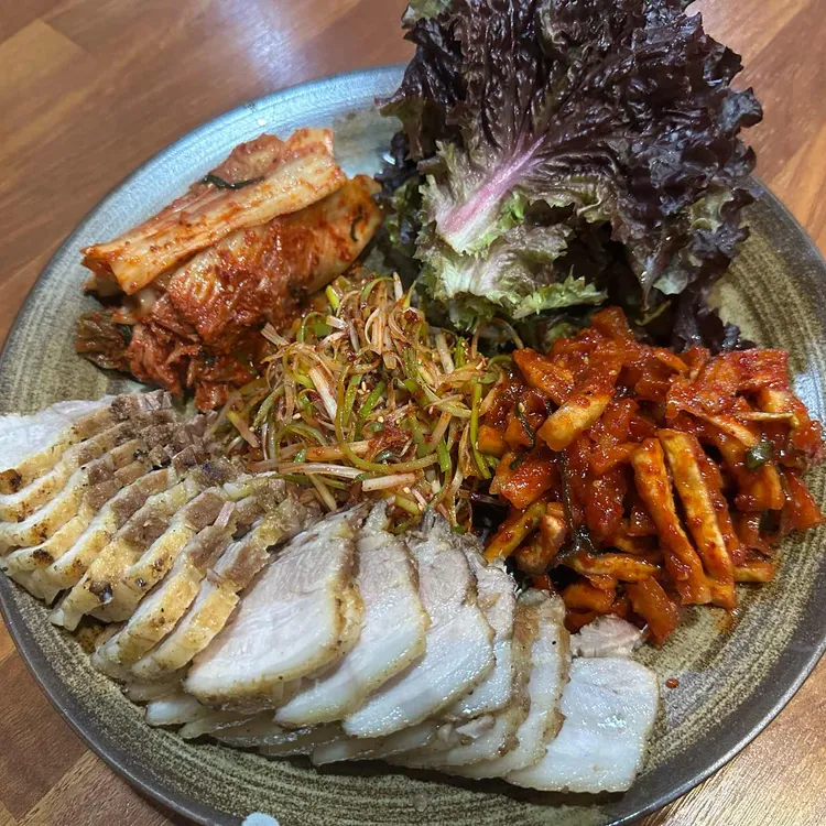 형님보쌈아우족발 대표 사진