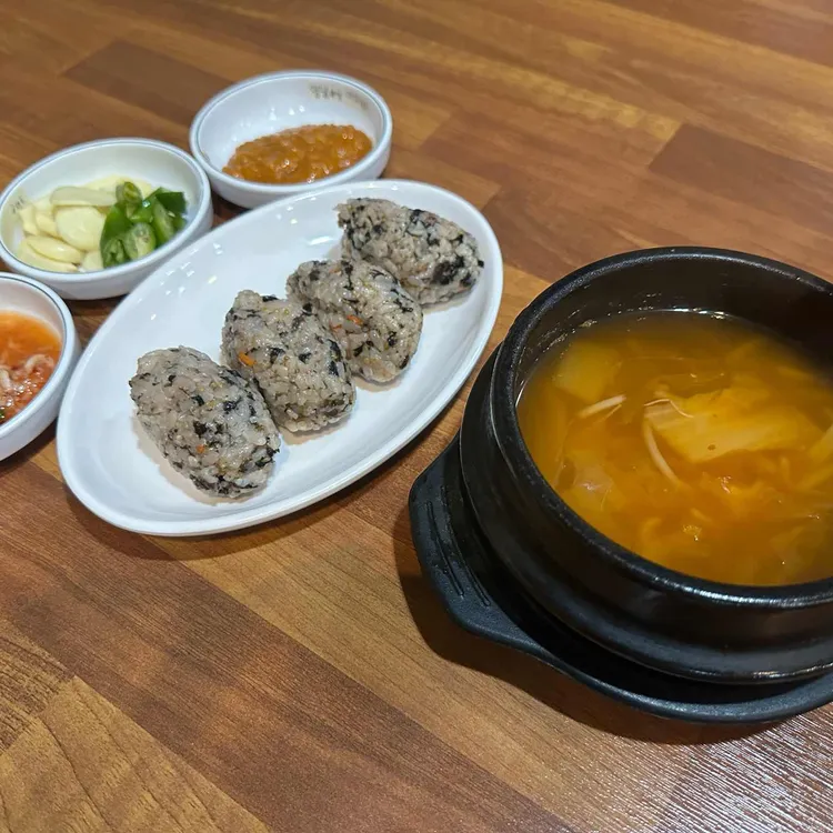 형님보쌈아우족발 대표 사진
