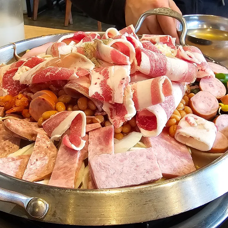 쉐프의부대찌개 대표 사진