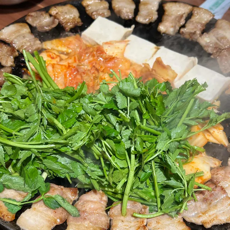 무쇠김치삼겹 대표 사진