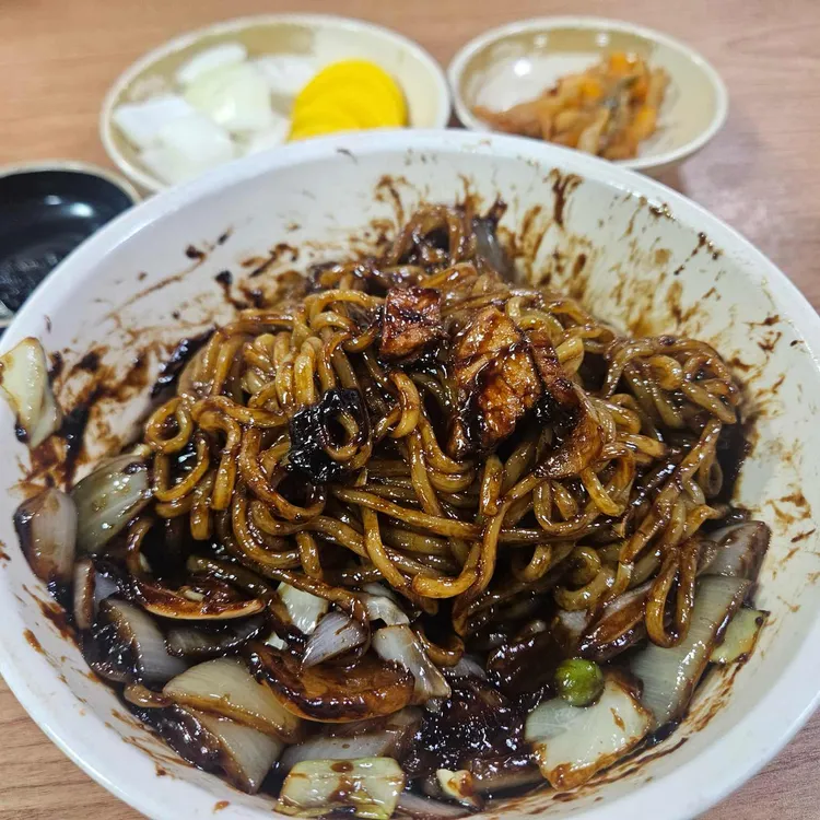 민차이 대표 사진