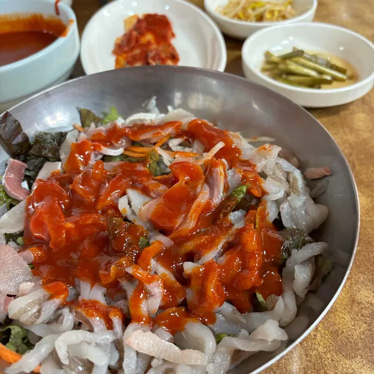 용산 회 식당 사진