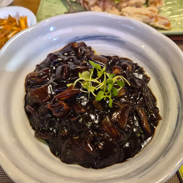 칭메이 대표 사진