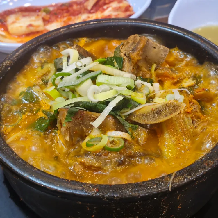 청기와집뼈감자탕 대표 사진