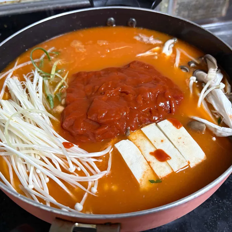 땅스부대찌개 대표 사진