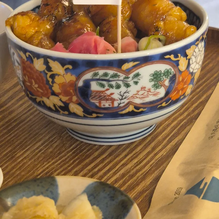 치히로 대표 사진