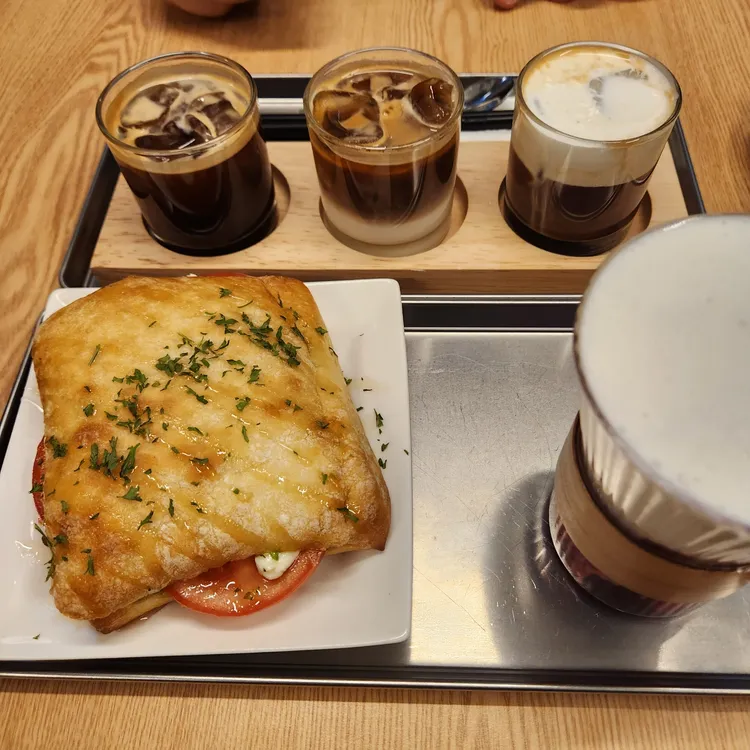 메저커피 대표 사진