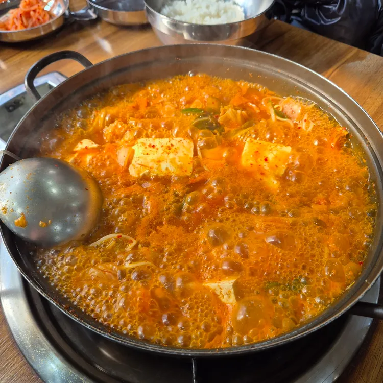 탕가네생고기김치찌개삼겹살 대표 사진