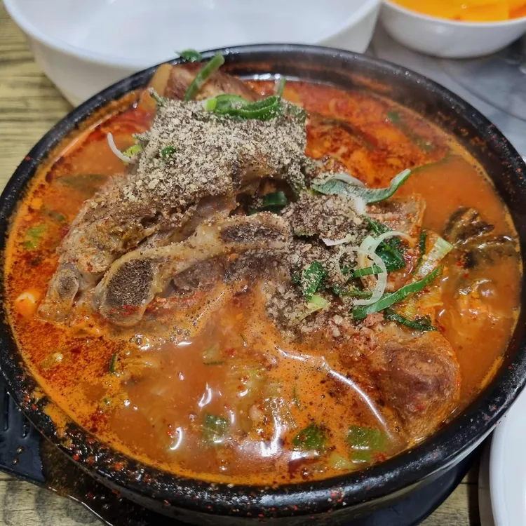 서울등뼈해장국 대표 사진