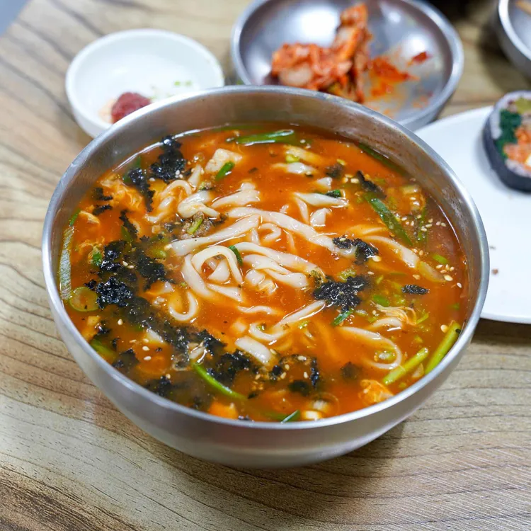 까치칼국수 사진 1