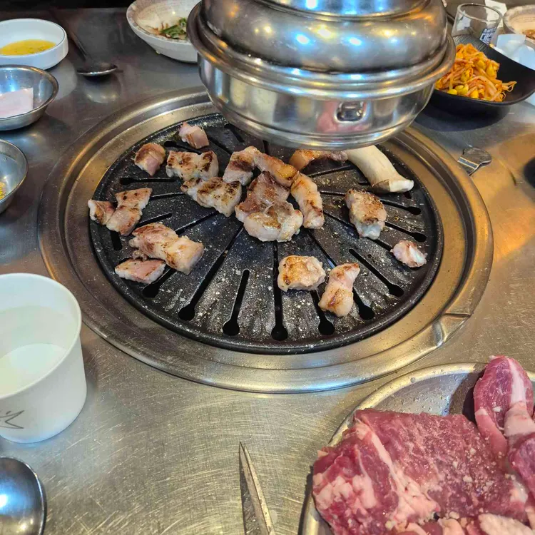 제주암돼지왕소금구이 사진 1