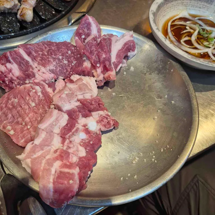 제주암돼지왕소금구이 사진 2