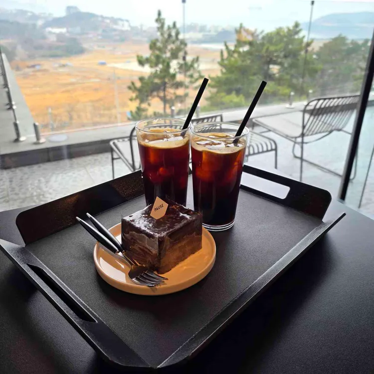 퍼즈 대표 사진