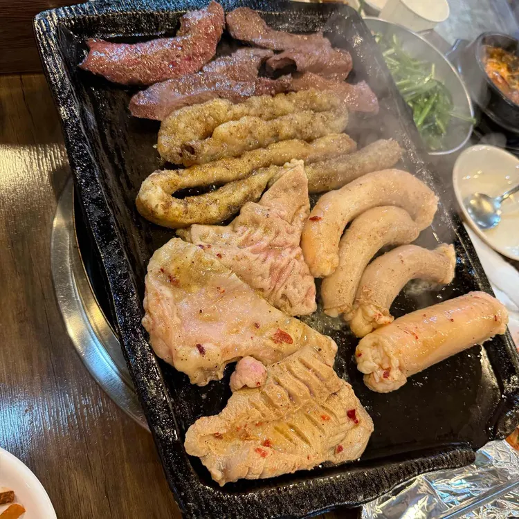 정철 황소곱창 대표 사진