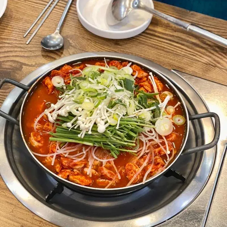 노란간판 창평국밥 대표 사진