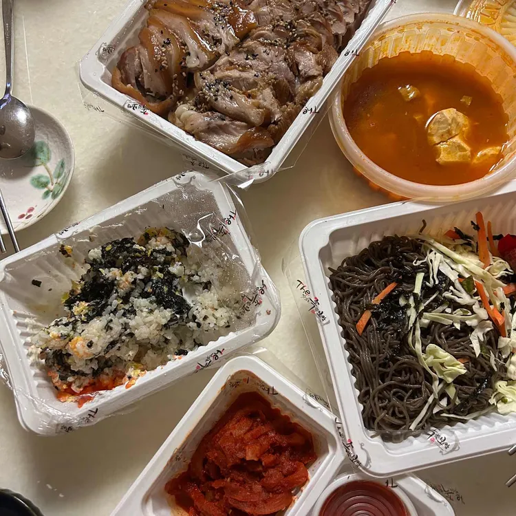 더맛있는족발보쌈 대표 사진
