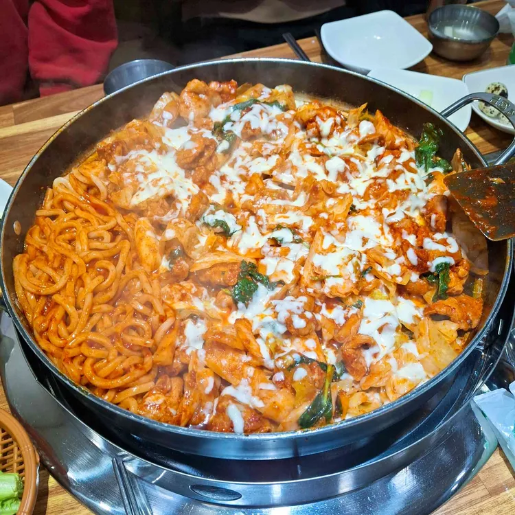 신미정 춘천닭갈비 대표 사진