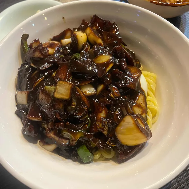 만강홍 대표 사진