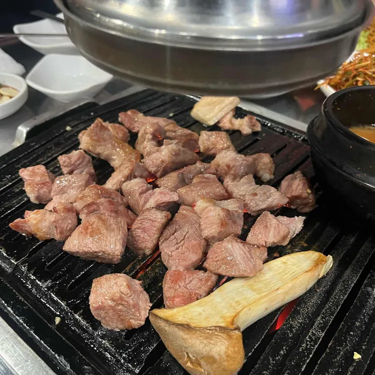 우리동네연탄구이 - 답십리 삼겹살, 소금구이 맛집 | 다이닝코드, 빅데이터 맛집검색