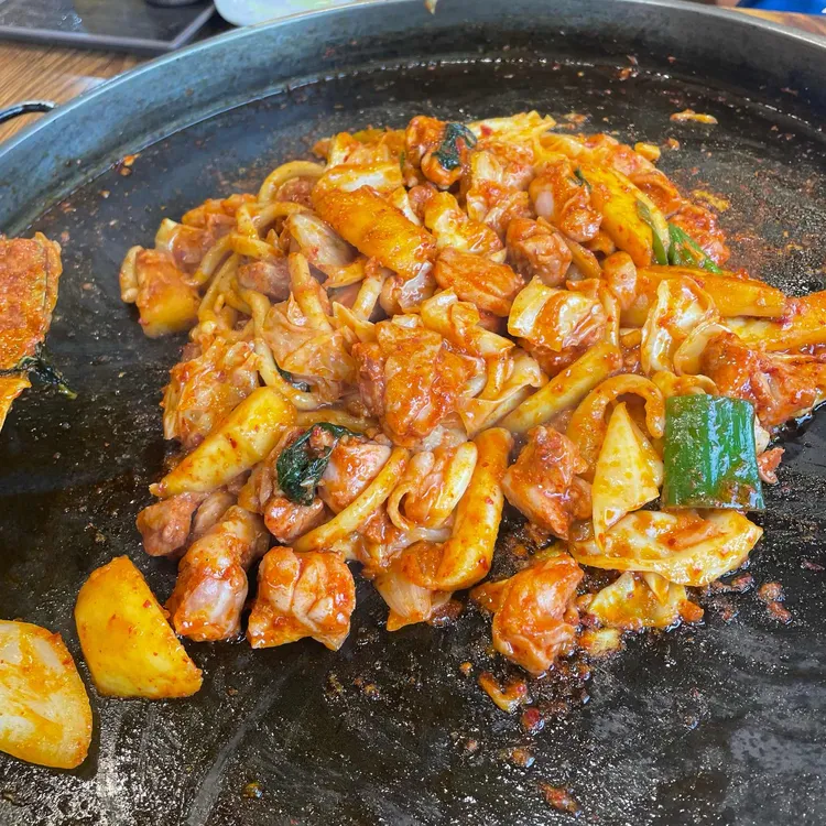  백송춘천닭갈비 대표 사진