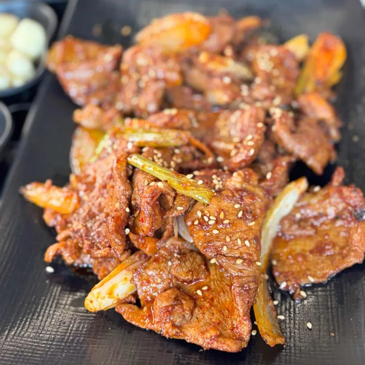 백연돈 대표 사진