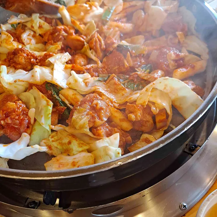 춘천명물닭갈비막국수 사진 2