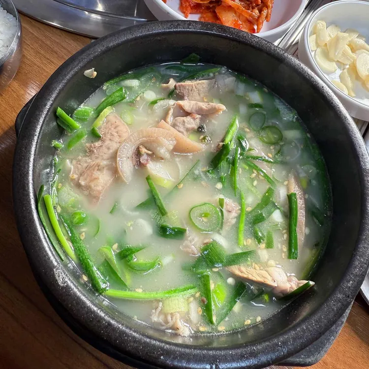 돈돼지숯불구이 대표 사진