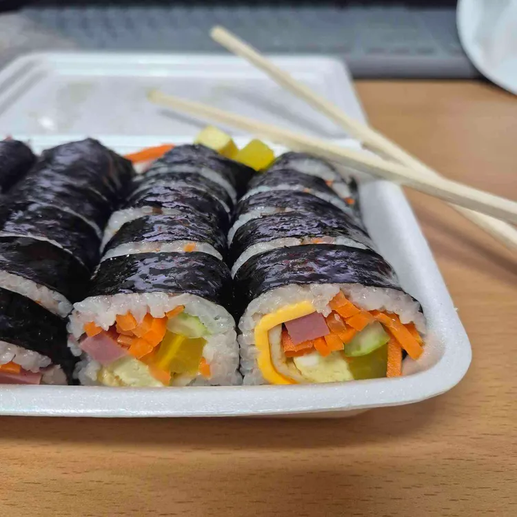 김밥이랑만두랑 대표 사진