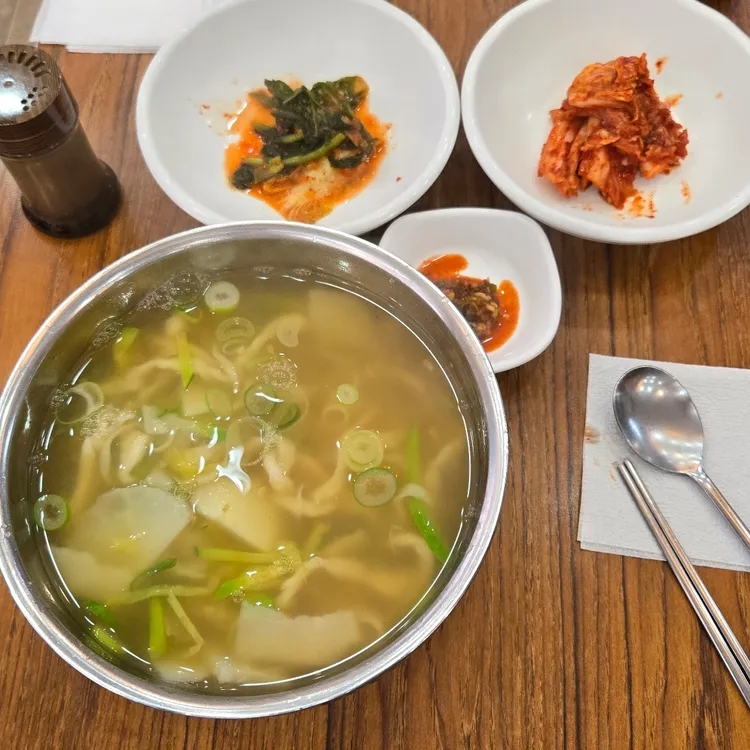 용문칼국수 대표 사진