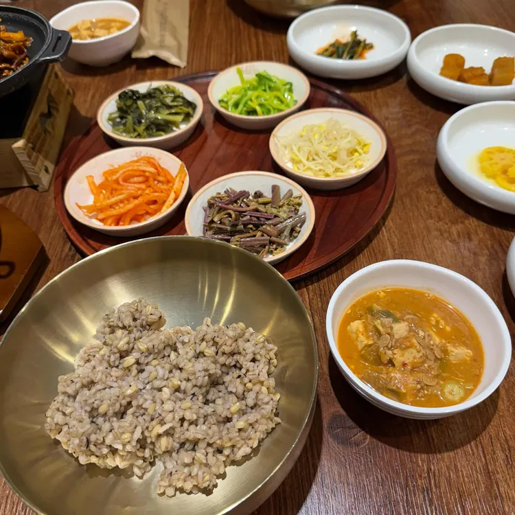 봄이보리밥 대표 사진