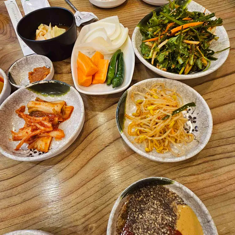 약산골흑염소탕 대표 사진