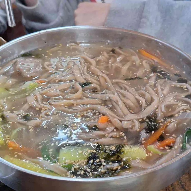 강릉해변 메밀막국수 대표 사진
