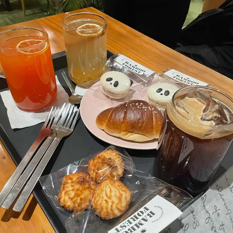 뱀부 카페 & 레스토랑 대표 사진