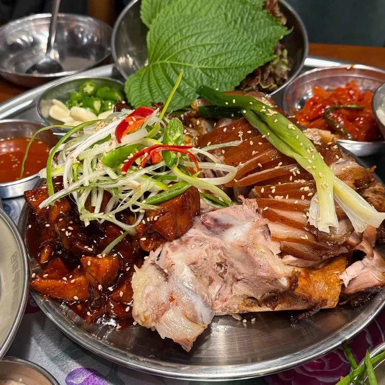 완미족발 대표 사진