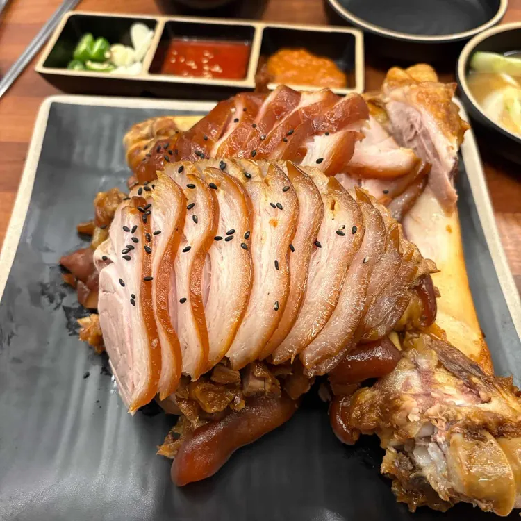 족발명가보쌈 대표 사진