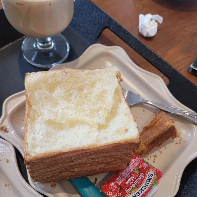 룩백 대표 사진
